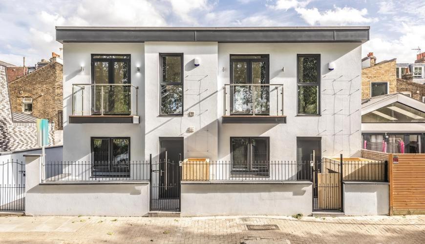 2 Bed 2 Bath Balcony View Wimbledon Tennis Villa ลอนดอน ภายนอก รูปภาพ