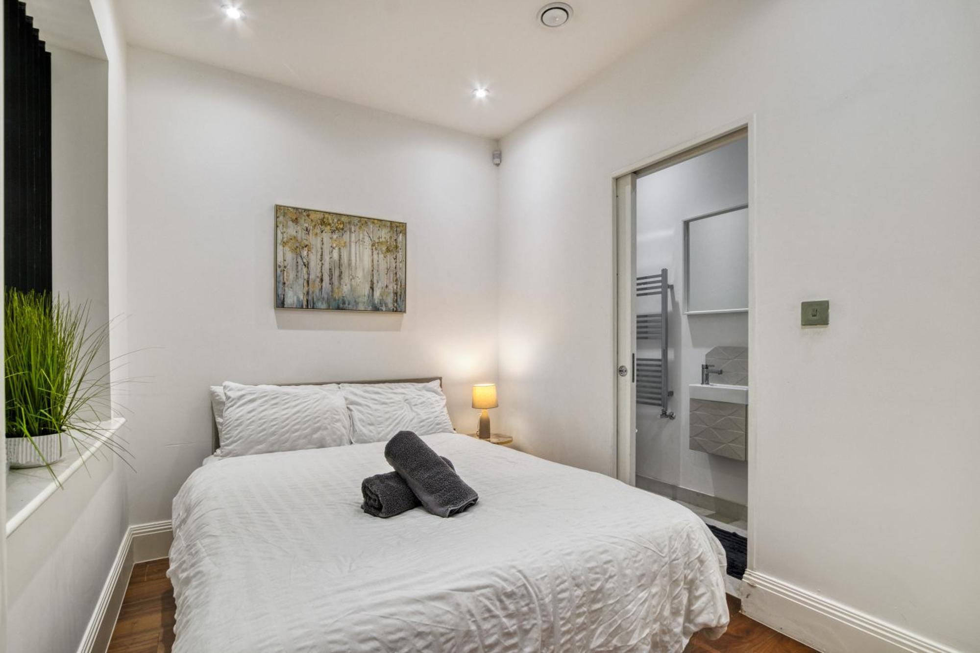 2 Bed 2 Bath Balcony View Wimbledon Tennis Villa ลอนดอน ภายนอก รูปภาพ
